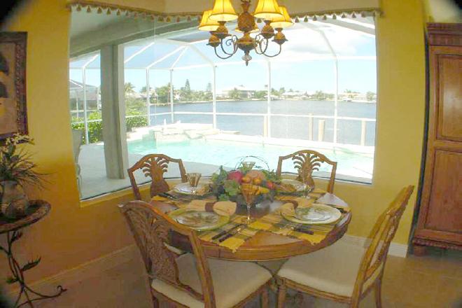6 Zimmer Muster Villa&nbsp;Marco Island / Florida&nbsp;:&nbsp;&nbsp;Essbereich&nbsp;